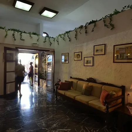 Melpo Hotel